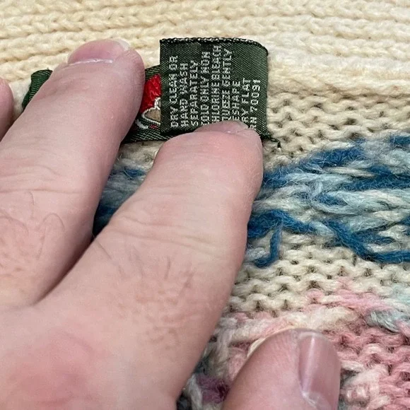 Vintage Outback Red Women's Medium Floral Cardigan Sweater 100% Wool Knit - Picture 12 of 16